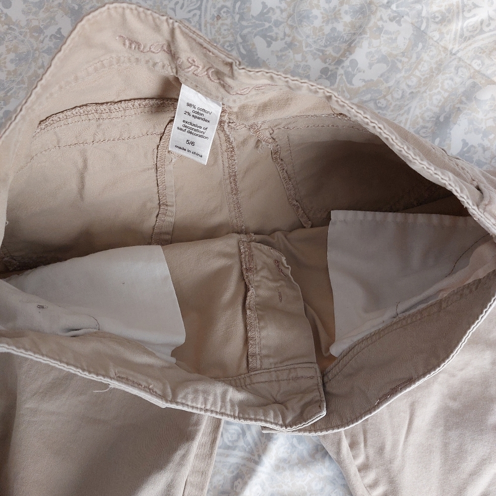 Women's Capri Pants, Khaki, Size 5/6 - Picture 10 of 12